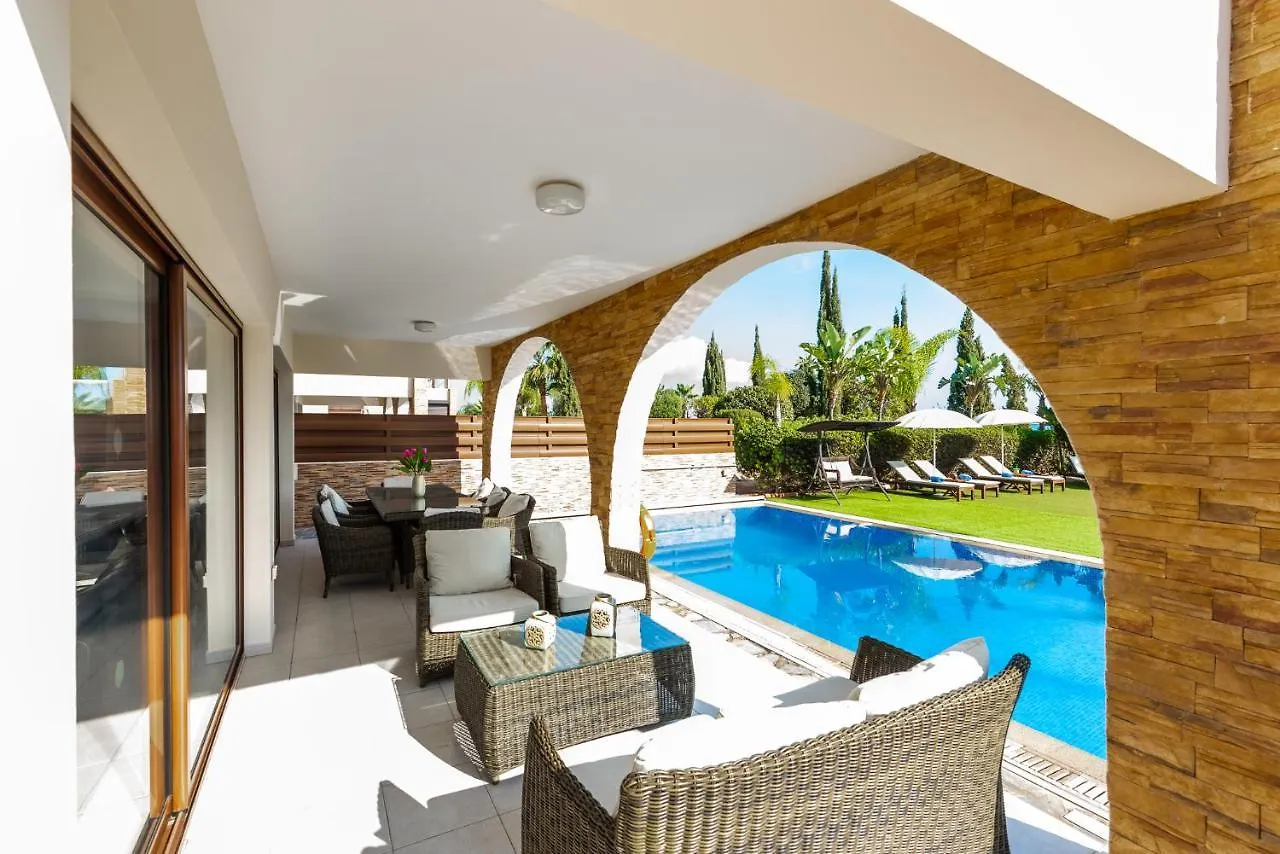 Sea Front Oceanus H2 By Ezoria Villas Ayia Napa